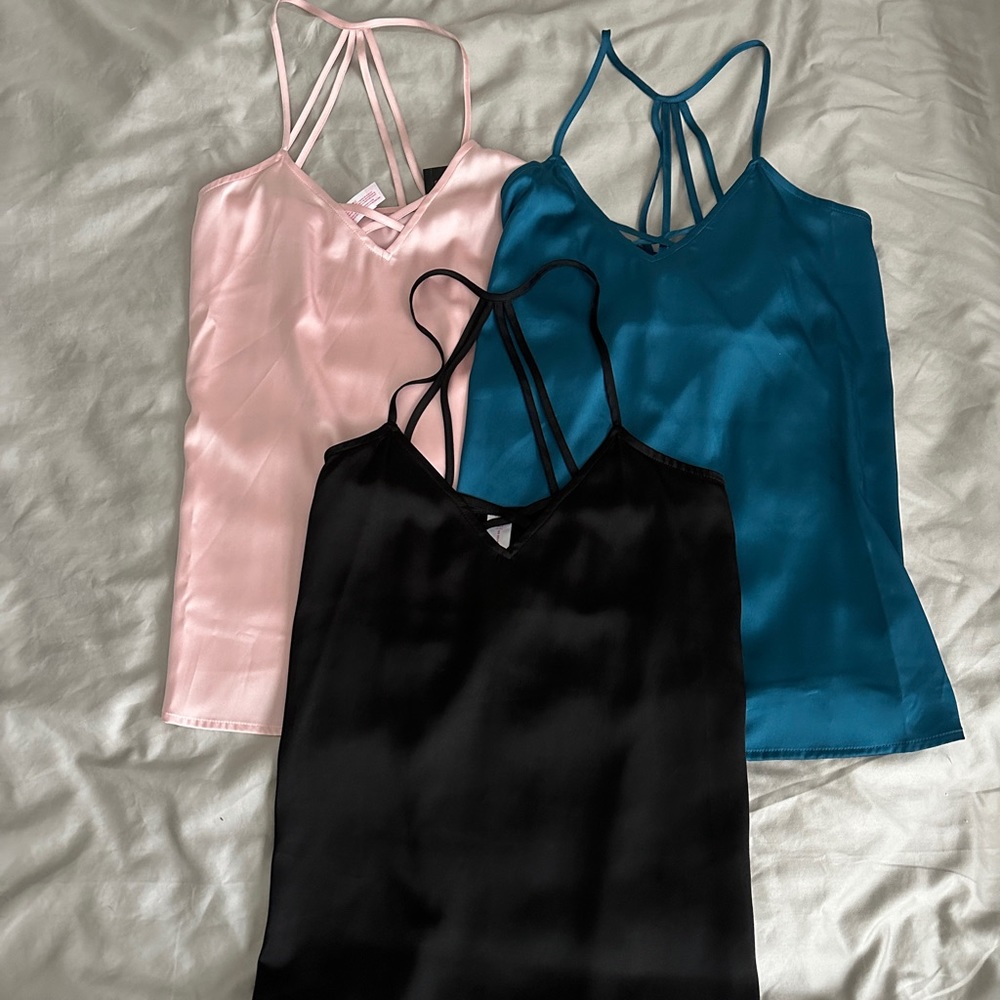 Women’s Silky Strappy Tops Sz Large
